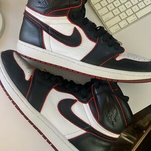 Nike Men's Black, White, and Red Sneakers